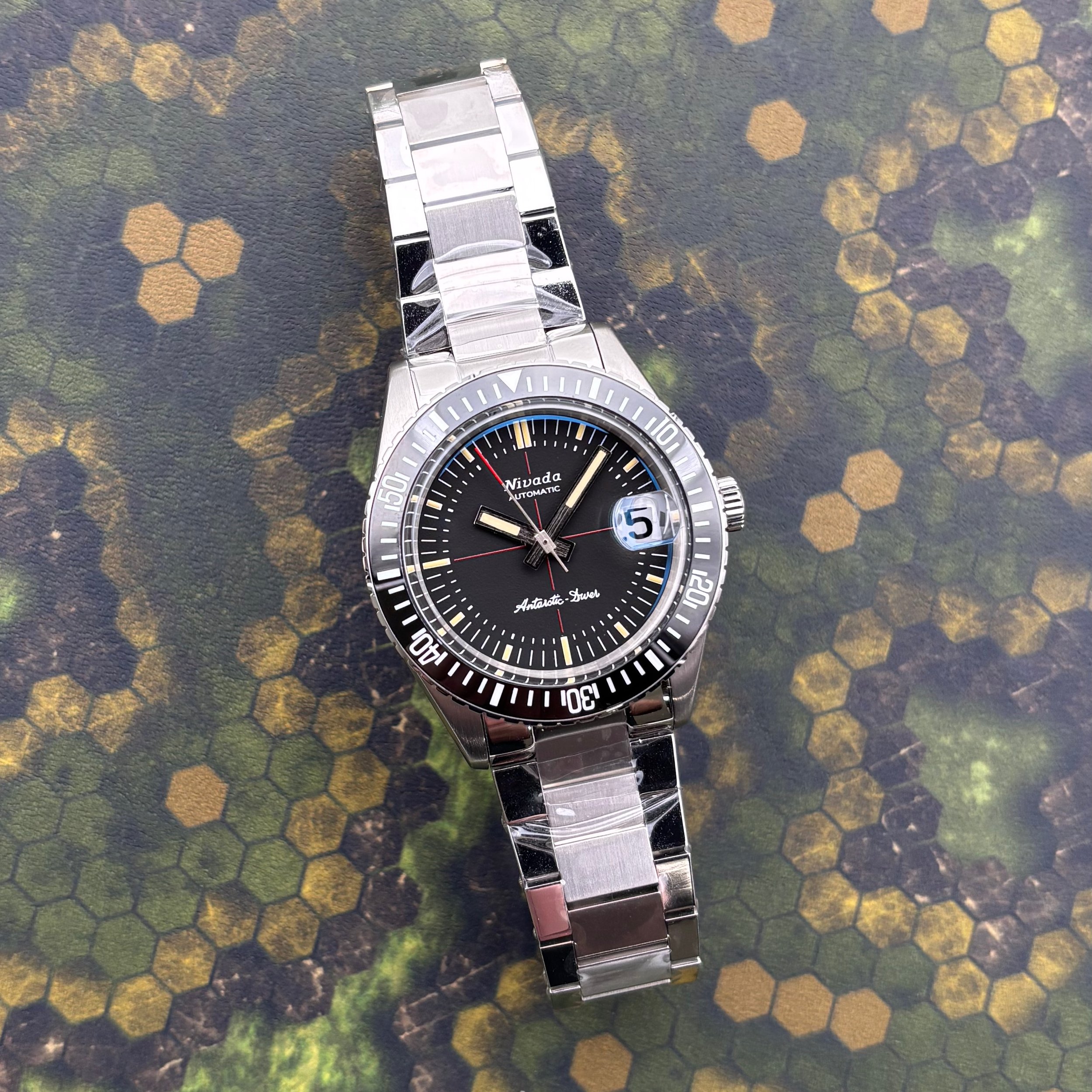 Nivada Grenchen Antarctic Diver